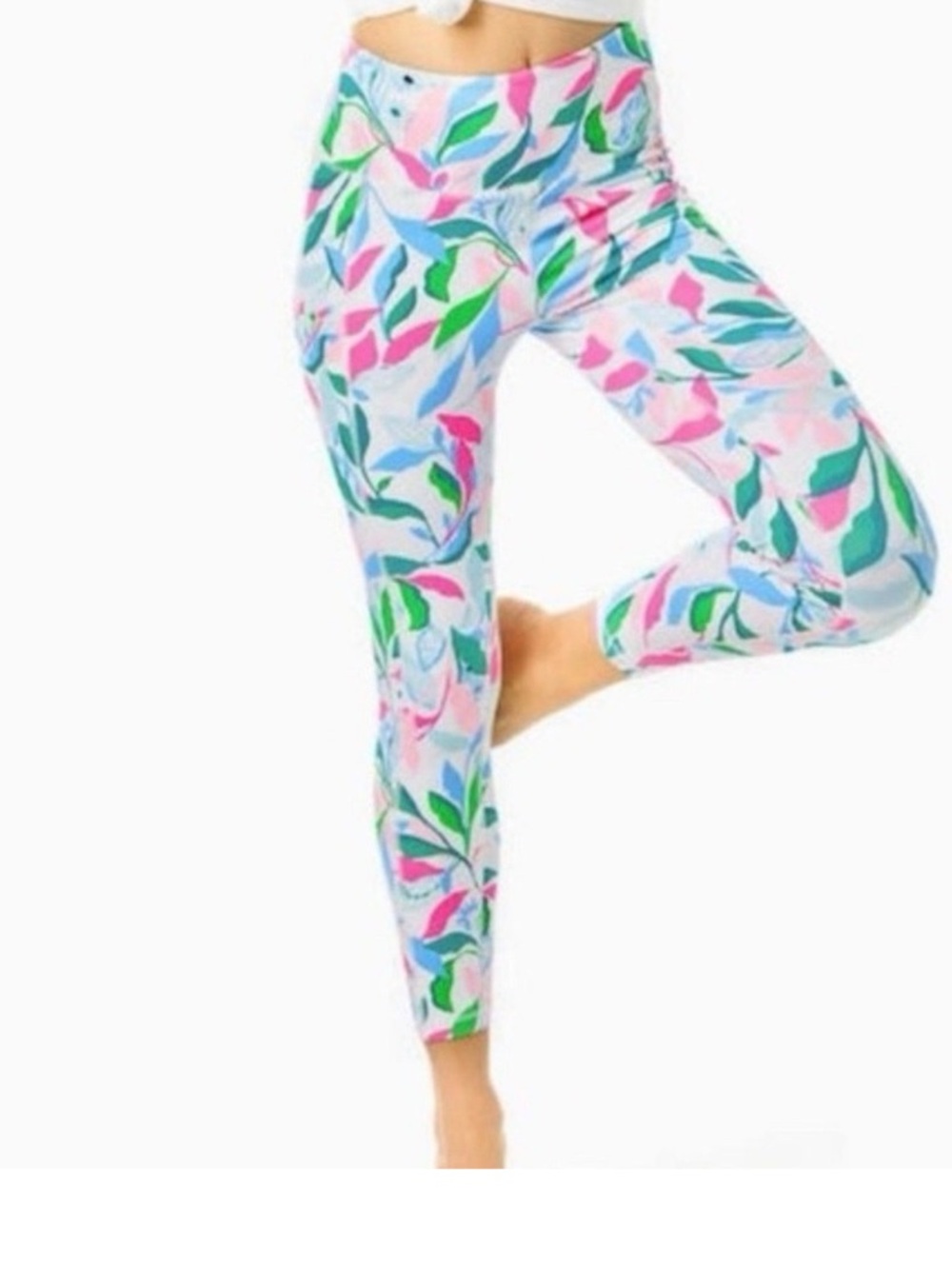 NWOT  LILLY PULITZER
WEEKENDER HIGH RISE LEGGINGS RESORT WHITE HOLDING COURT